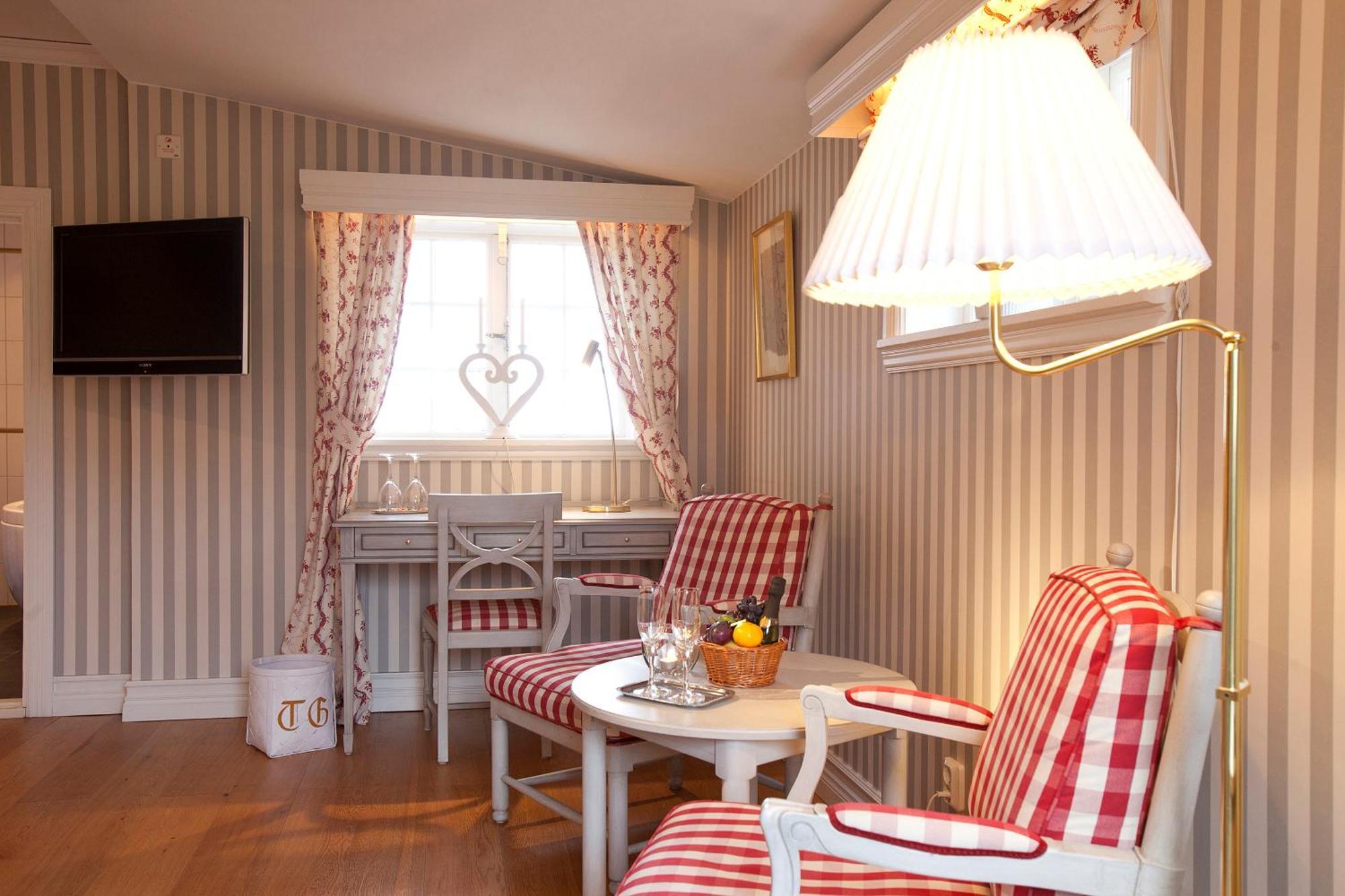 Taellbergsgardens Hotell Екстериор снимка