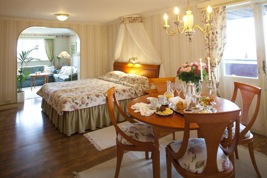 Taellbergsgardens Hotell Екстериор снимка