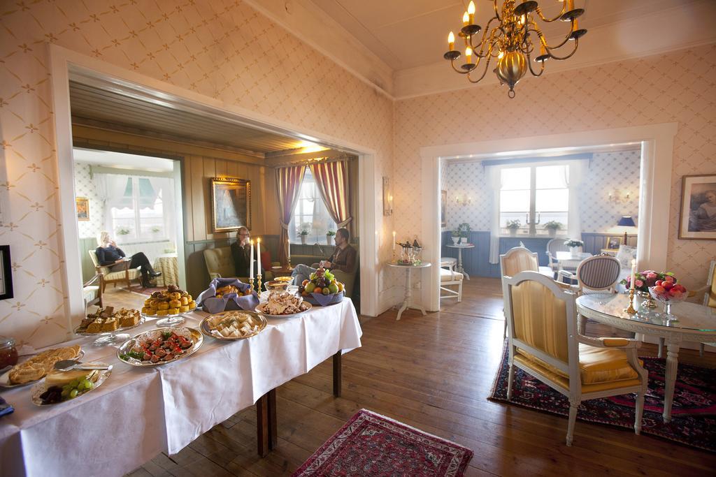 Taellbergsgardens Hotell Екстериор снимка